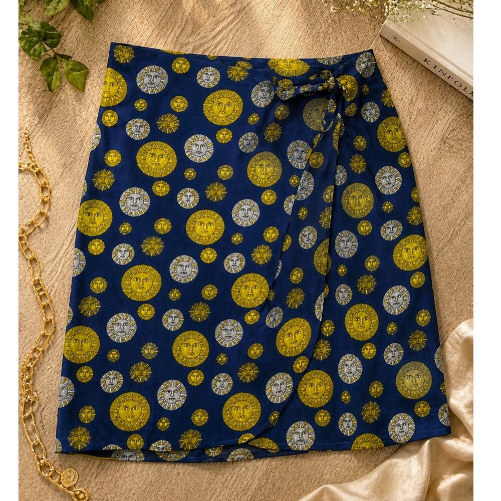 Gucci Silk Wrap Skirt Blue Sun Face Print Size 46 Italy Designer 10